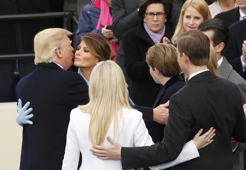 Melania e Ivanka Trump: moglie e figlia del presidente 28
