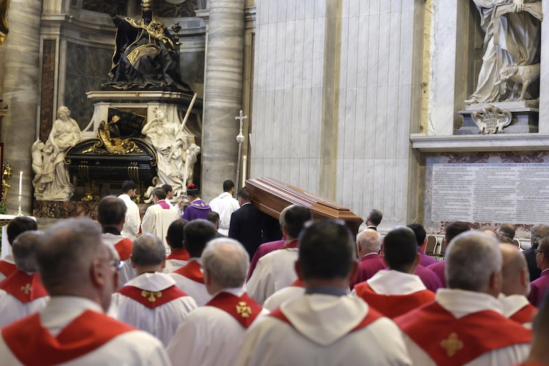 I funerali del Cardinale Ruini celebrati dal Papa in Vaticano - FOTO 9