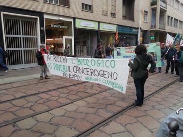 Milano: al via la manifestazione dei noexpo 4