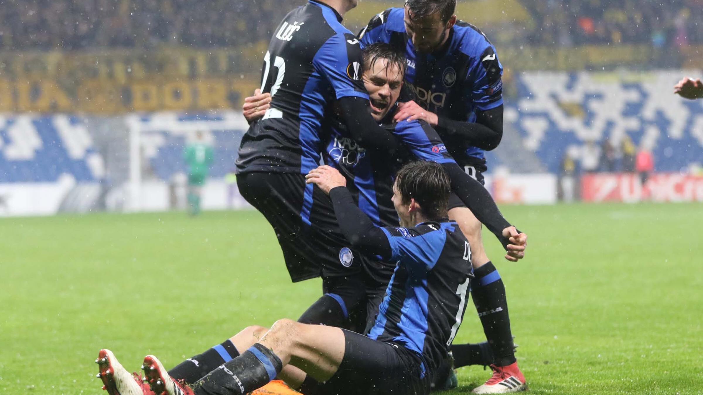 Atalanta, sogno spezzato Pari Borussia nel finale, eliminata tra gli applausi