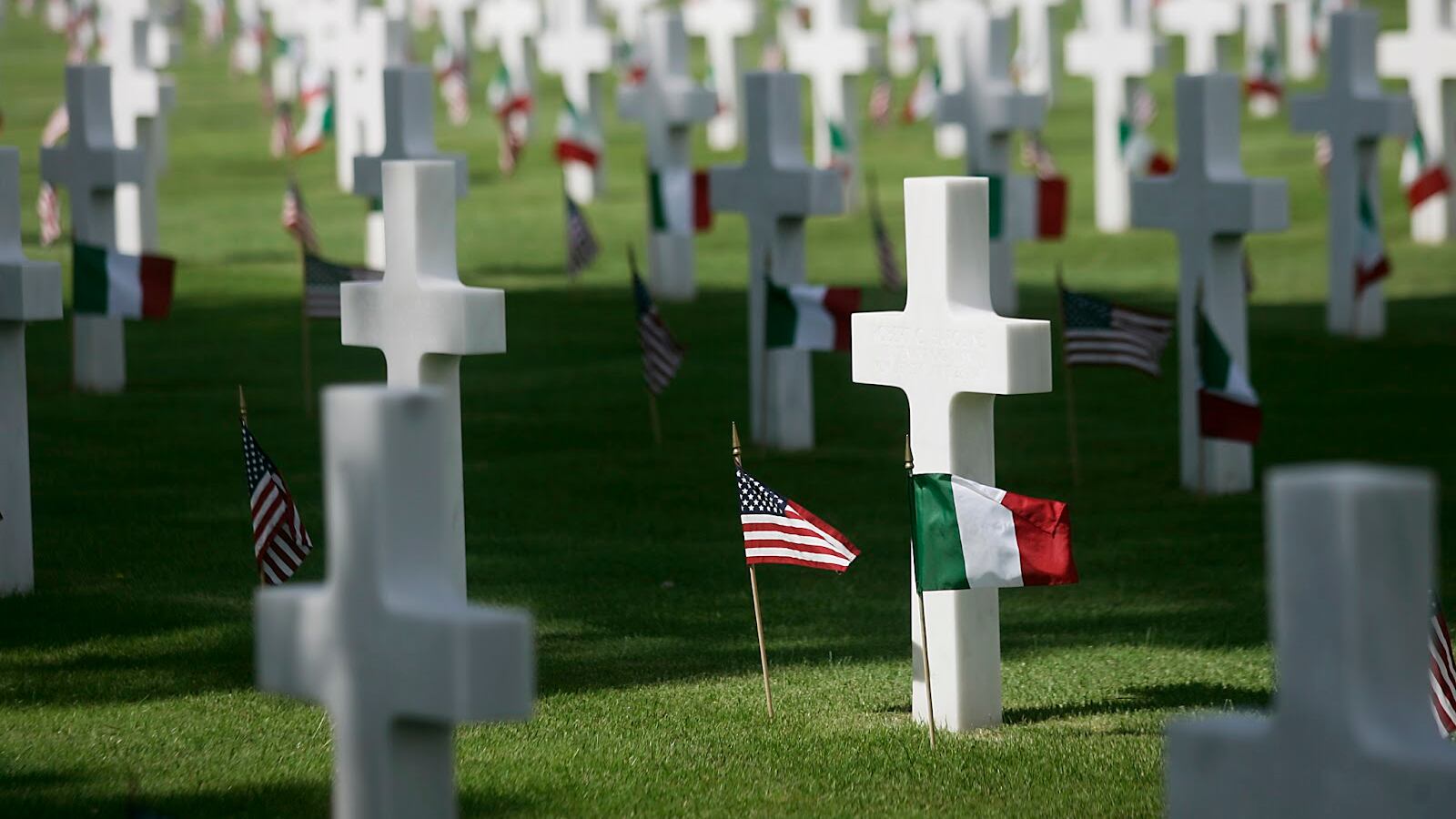 25 aprile, i giovani di FI al cimitero americano di Nettuno nel solco di Silvio Berlusconi