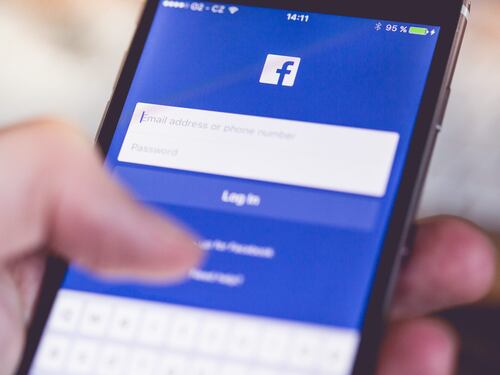 Facebook e Instagram down: malfunzionamenti ai social di Meta
