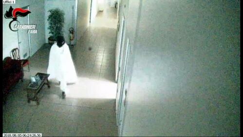 Il ladro "fantasma" 10