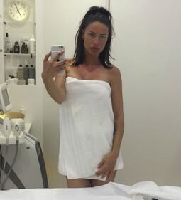 Antonella Mosetti hot in barca 7