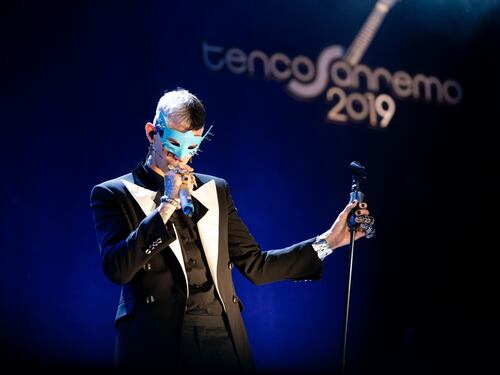 Francesco Baccini tuona contro Achille Lauro: "Basta pagliacci travestiti da artisti"