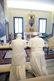Ratzinger, dall'elezione agli incontri con Francesco 16
