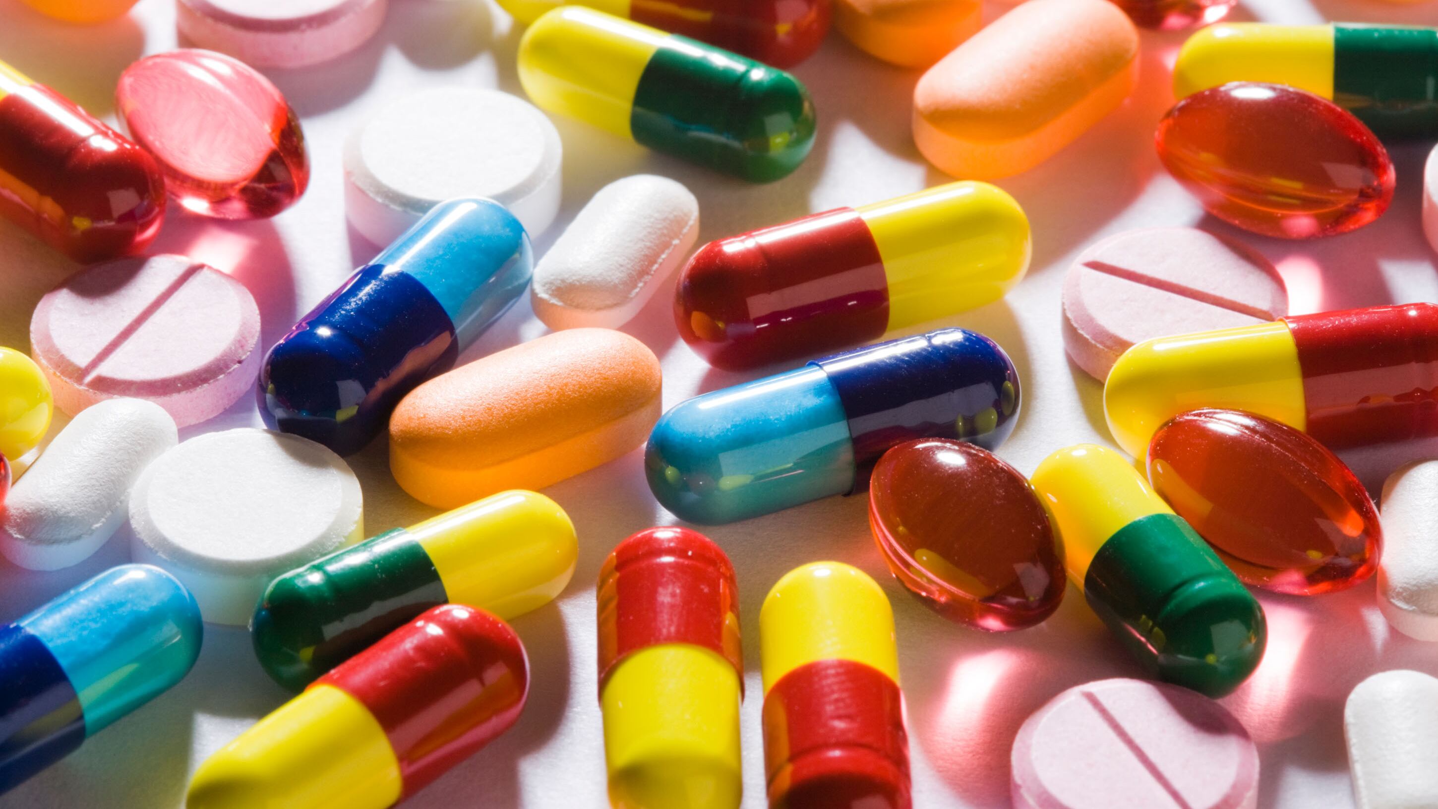 Vitamine: ecco perché vanno assunte con criterio