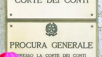 Dodici magistrati si dimettono prima che scatti il taglio alle retribuzioni pubbliche