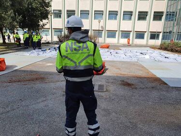 Coronavirus, arriva l'ospedale mobile allo Spallanzani 5