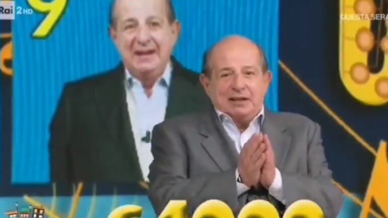 "Ma non è la Clerici?", concorrente sbaglia gioco. Magalli in imbarazzo in diretta