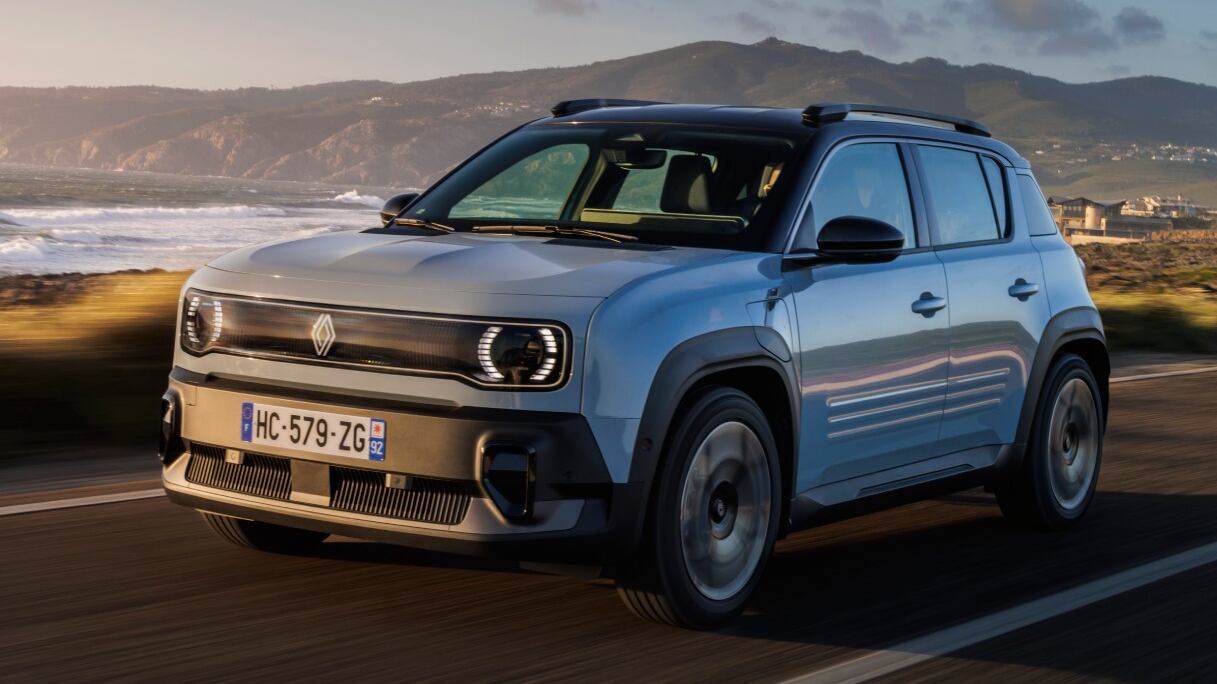 Renault 4 E-Tech, porte aperte 20-21 settembre: l'offerta di lancio
