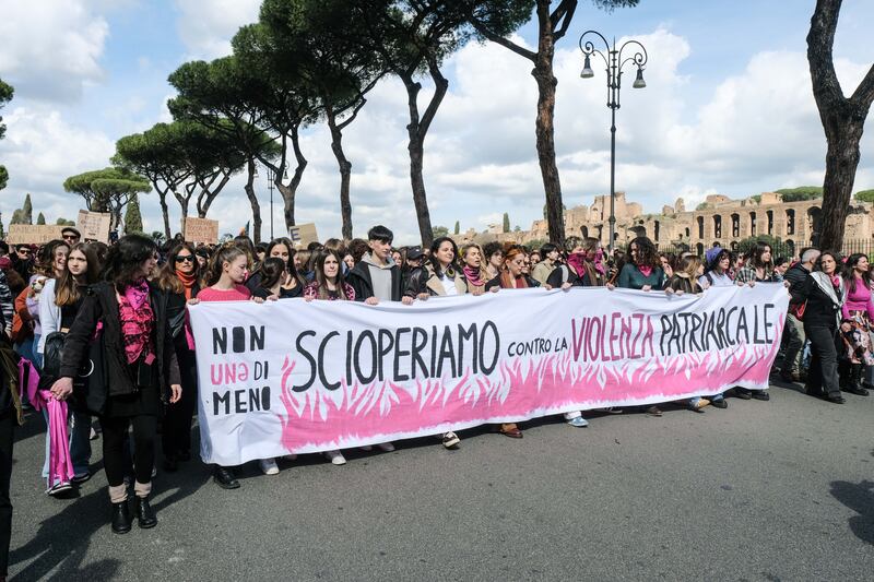 Corteo femminista di Roma, in 10mila per l'8marzo 4