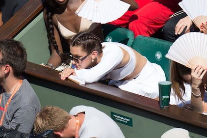 Bella Hadid al Roland Garros in versione "Basic Instinct" 9