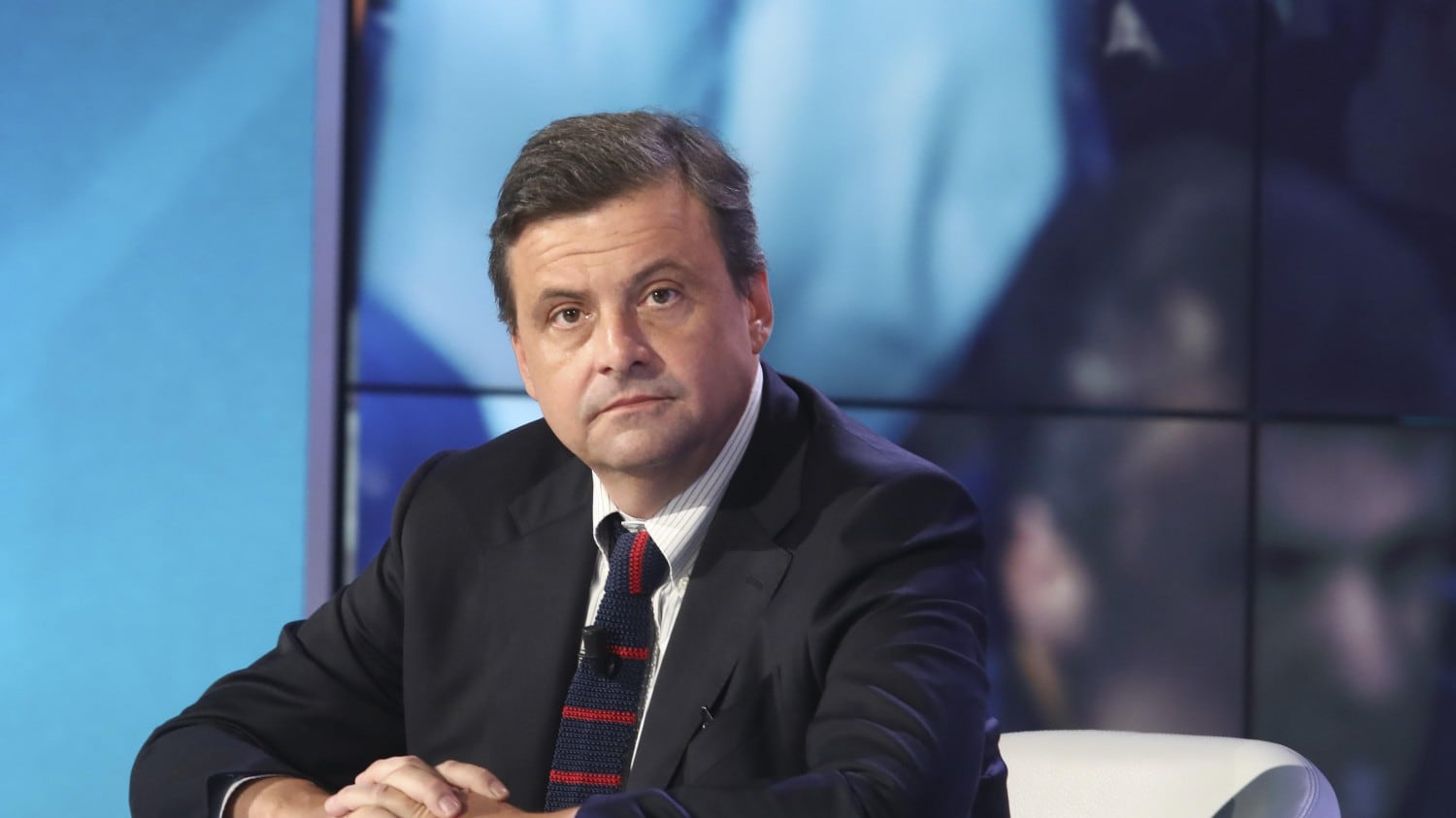 Calenda: "L'unico modo per gestire i 5 Stelle è cancellarli"