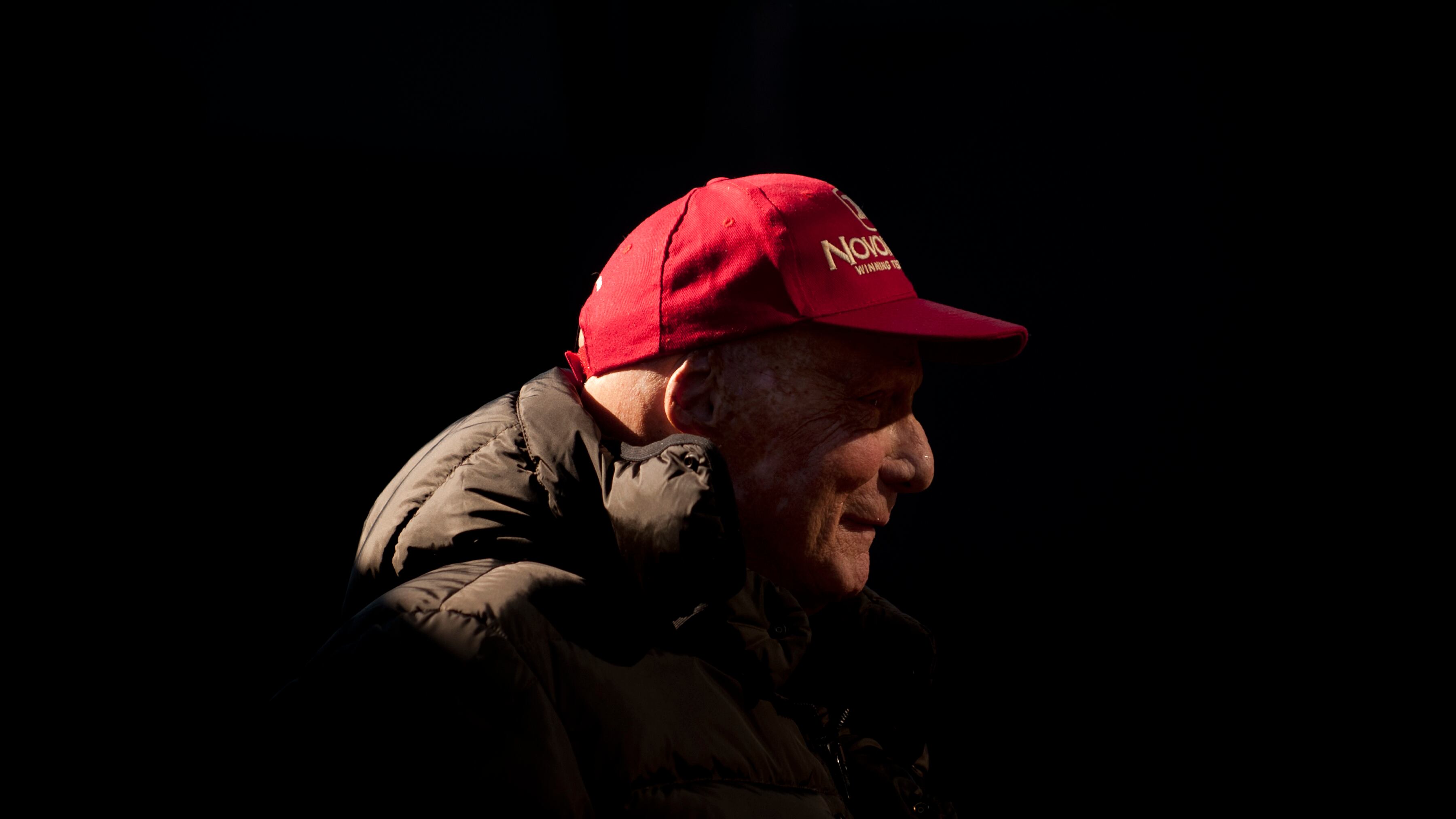 Lauda, il campione che visse due volte. Coraggio e coerenza: così è diventato mito