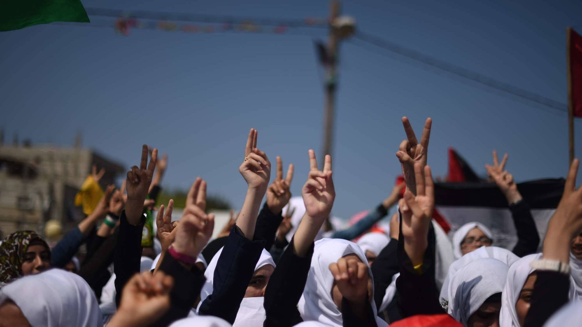 Lotta all'intifada: quartieri arabi chiusi ed esercito schierato