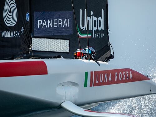 America’s Cup, il duello si ripete: Emirates Team New Zealand contro Luna Rossa Prada Pirelli