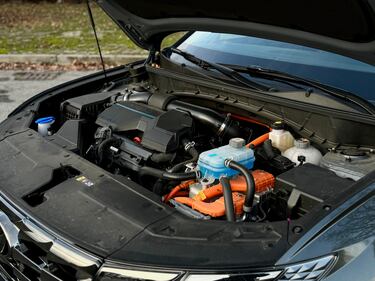 Hyundai Tucson PHEV: guarda la gallery del SUV ibrido plug-in con 265 CV 15