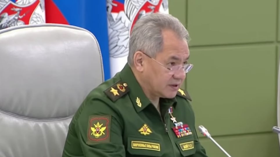 Chi è Sergej Shoigu, il falco di Putin con il "pulsante atomico"