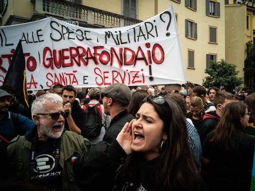 Assalto alla Brigata Ebraica. E al Pd: "È guerrafondaio"