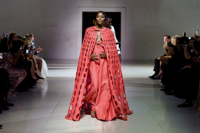 Naomi Campbell alla London Fashion Week: foto 8