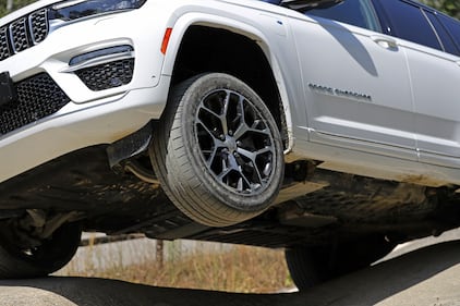 Jeep Grand Cherokee 4xe: guarda tutte le foto 16