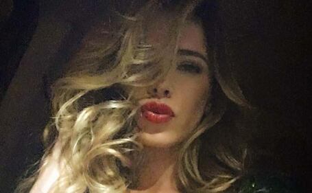Aida Yespica, il seno esplode su Instagram 1