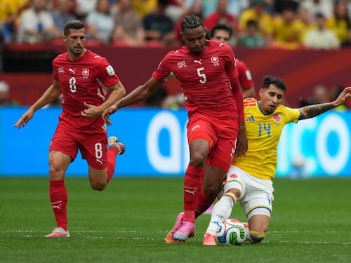 Mondiali 2026: la Svizzera supera la Colombia ai rigori e raggiunge l’Argentina ai quarti