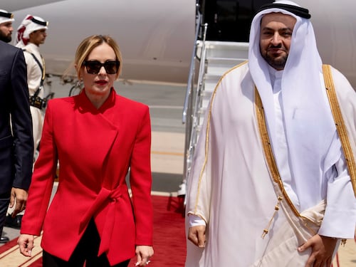 Meloni, missione in Qatar e Emirati. "Hormuz, prioritario che venga riaperto"