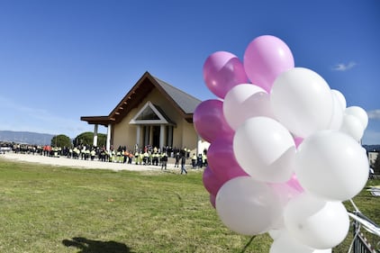  Latina, i funerali di Alessia e Martina Capasso 5