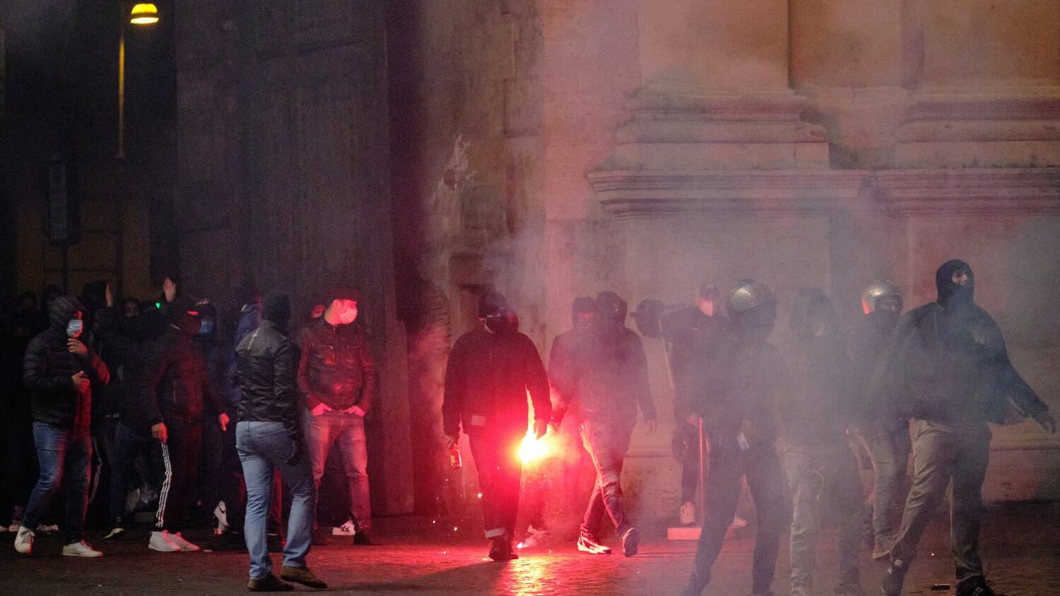 L'antifascismo è la patente per il caos