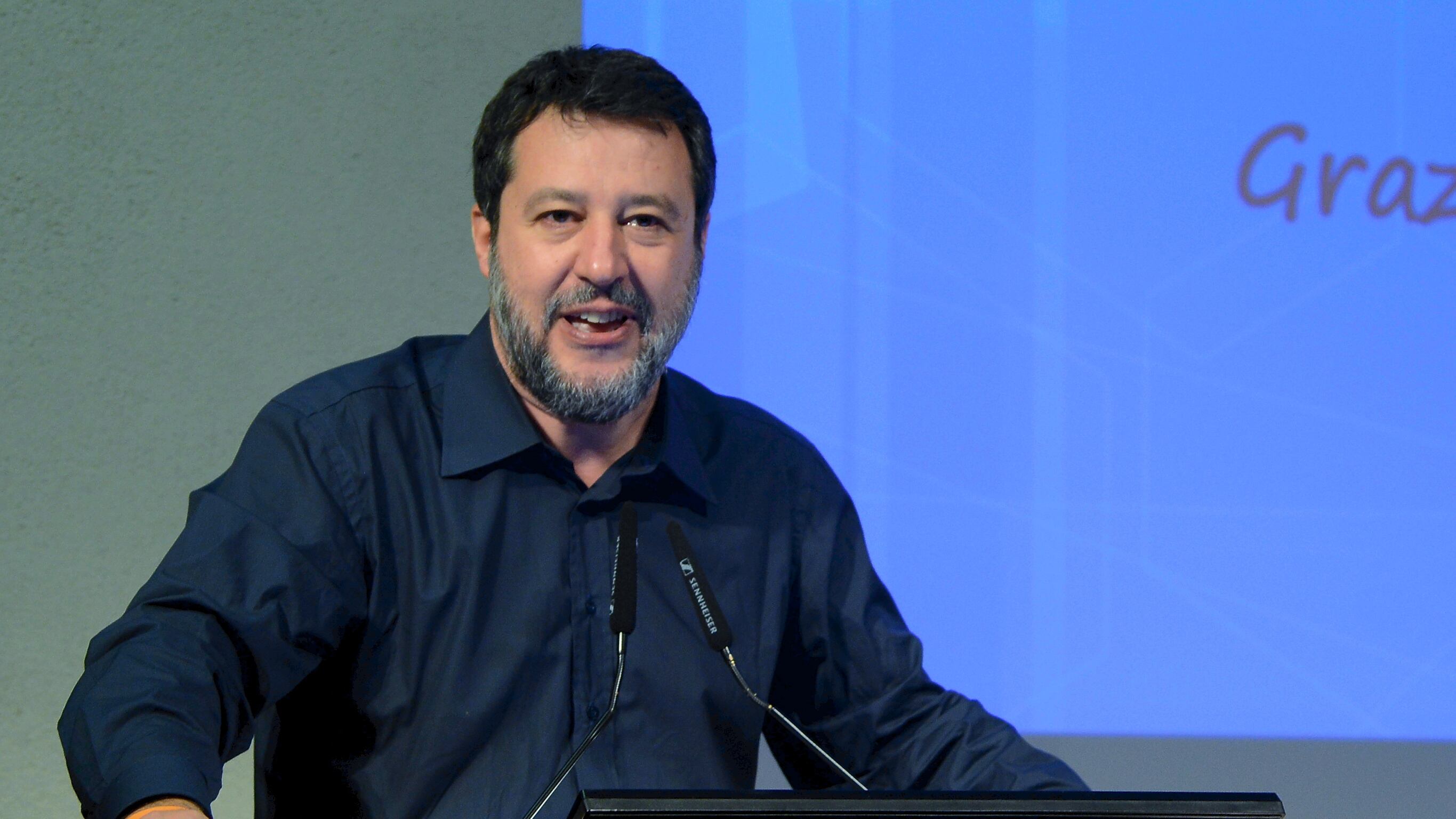Salvini assicura. "Sarà il Ponte più studiato al mondo. Cantieri aperti nell'estate del 2024"
