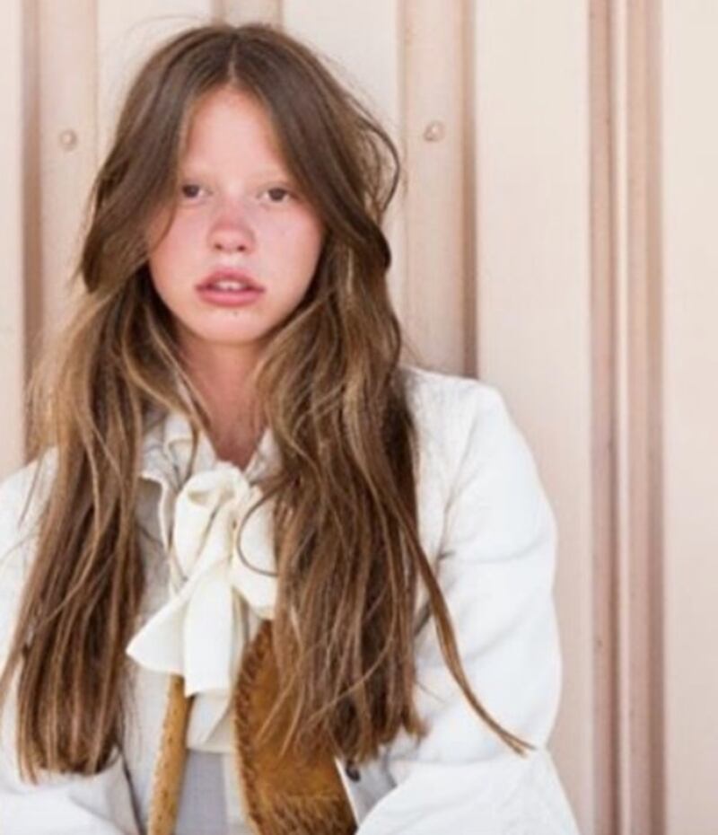Shia LaBeouf e la sua futura sposa Mia Goth 5