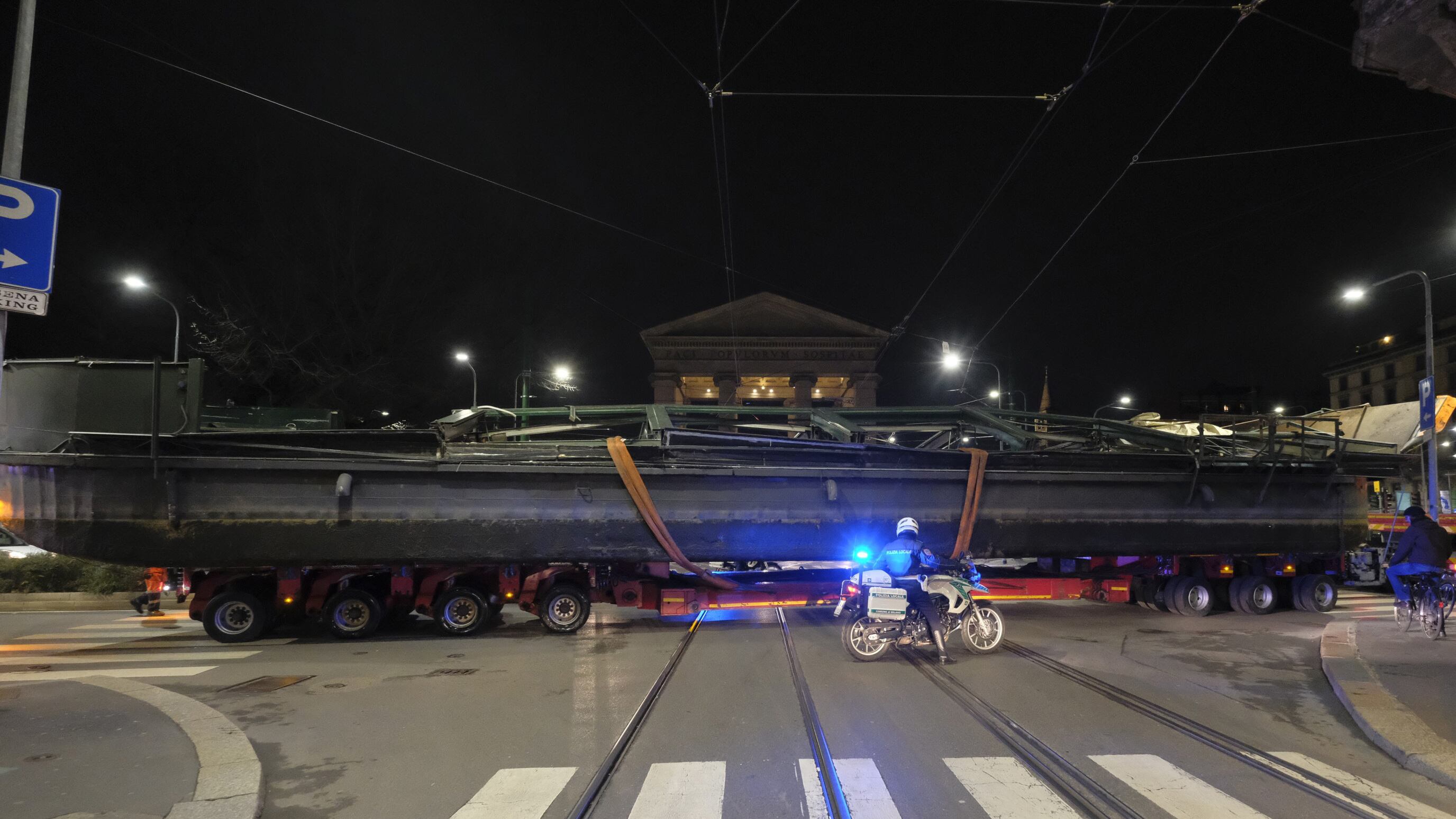 Quando i barconi sul Naviglio erano cimeli della sua storia
