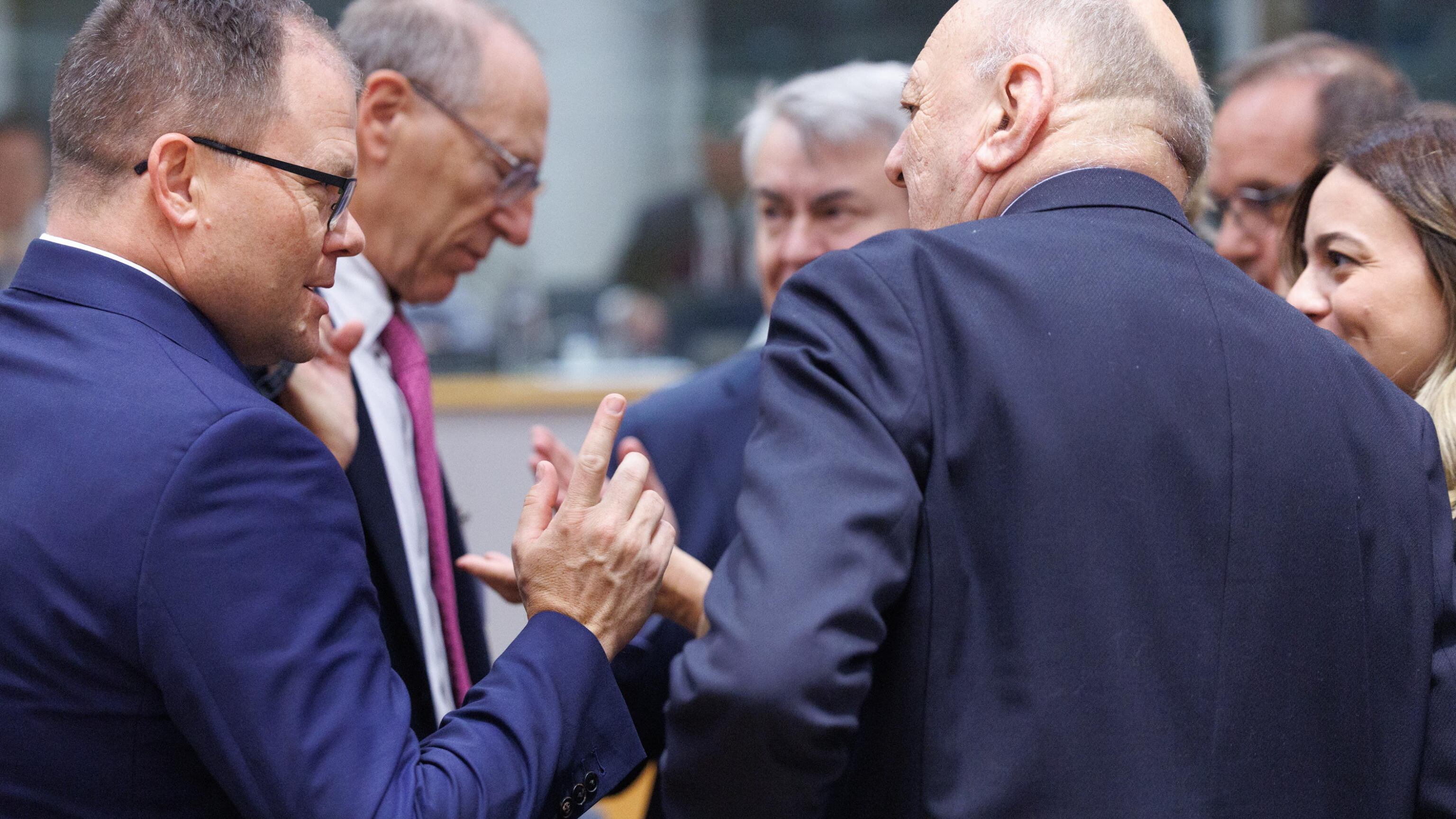Ue, c'è l'intesa sul "green deal": -90% delle emissioni al 2040. Ma con flessibilità