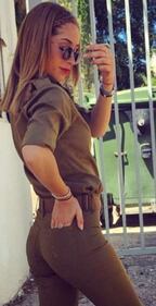 La soldatessa che ha fatto perdere la testa a Israele 2