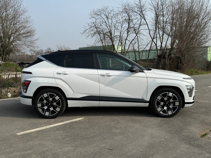 Hyundai Kona Electric: guarda la gallery del nuovo crossover elettrico da città 9