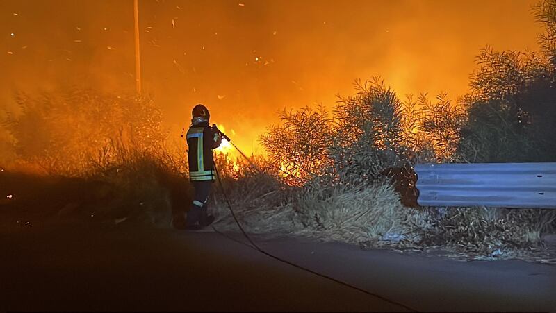 Cefalù minacciata dalle fiamme: evacuato hotel con oltre 700 persone