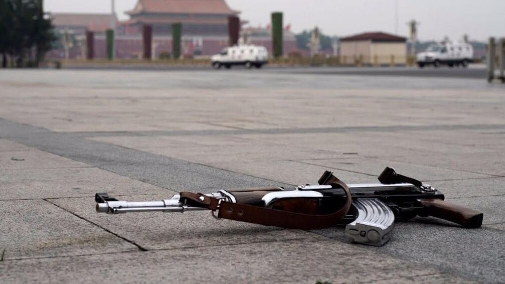 Cina, kalashnikov in piazza Tienanmen. Xi nel mirino dei militari