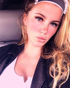 Ireland Baldwin completamente nuda 14