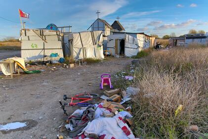 Così si presenta la Giungla dei migranti dopo lo sgombero 9