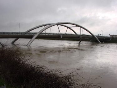 Maltempo in Veneto. Ponte della Priula: crolla il ponte 2