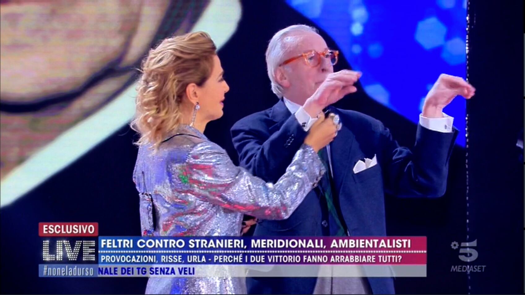 Vittorio e Vittorio contro tutti, ma alla fine Feltri se ne va
