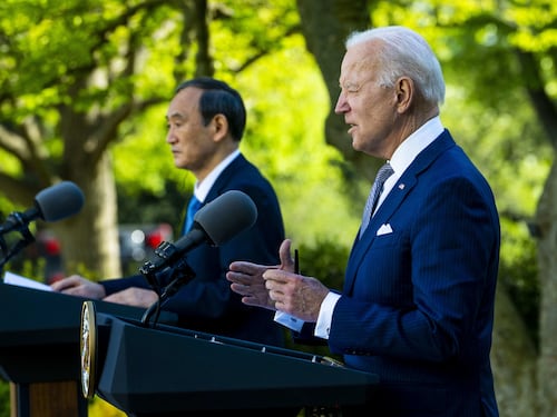 Usa, 8 morti in un'altra strage. Biden: "Fermiamo l'epidemia"