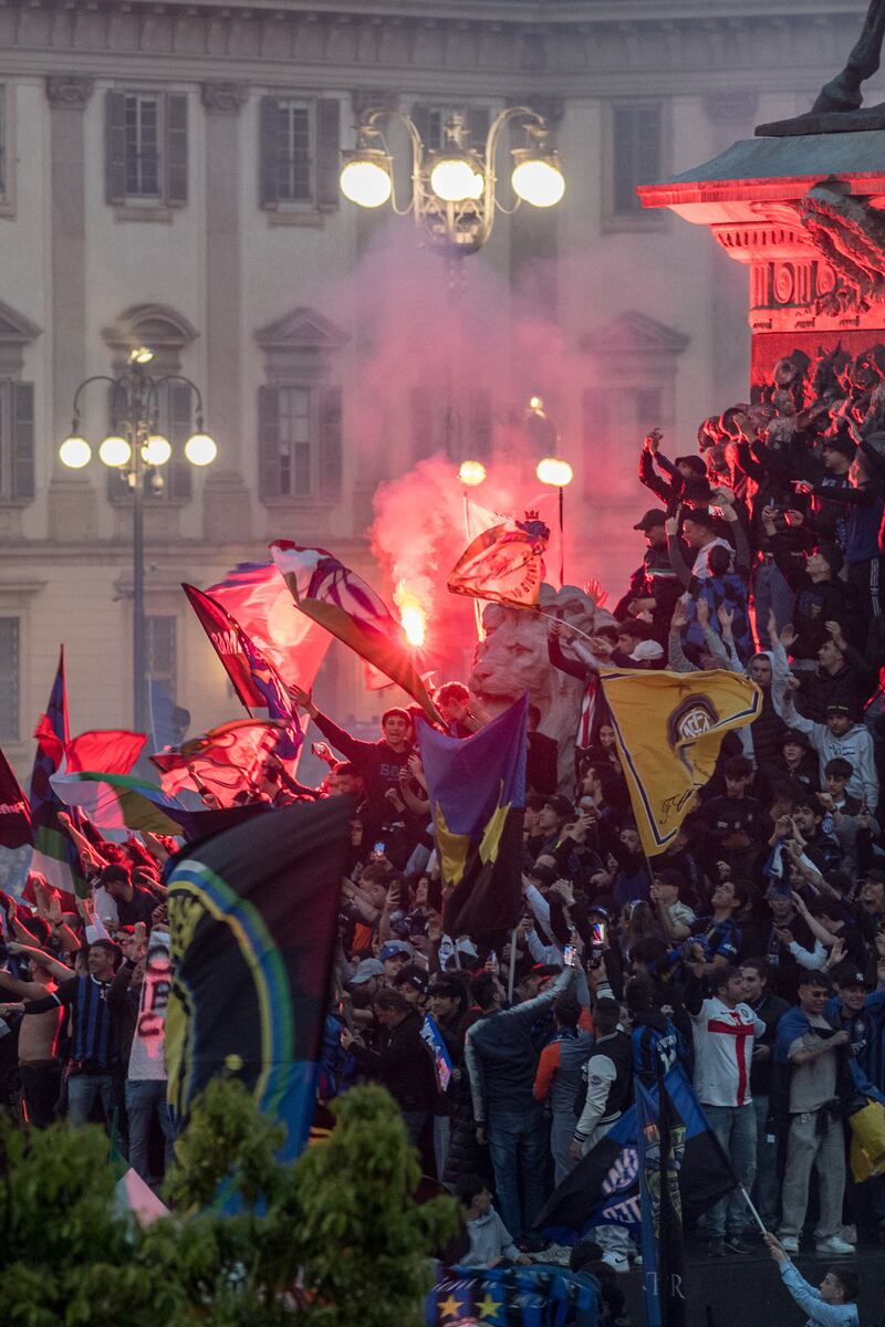 Milano si colora di nerazzurro: le immagini più bella della festa dell'Inter 23