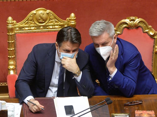 "Armi a Kiev". "Parole preoccupanti": scintille tra Guerini e Conte