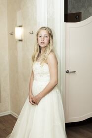 Bambina sposa a 12 anni, la campagna choc 18