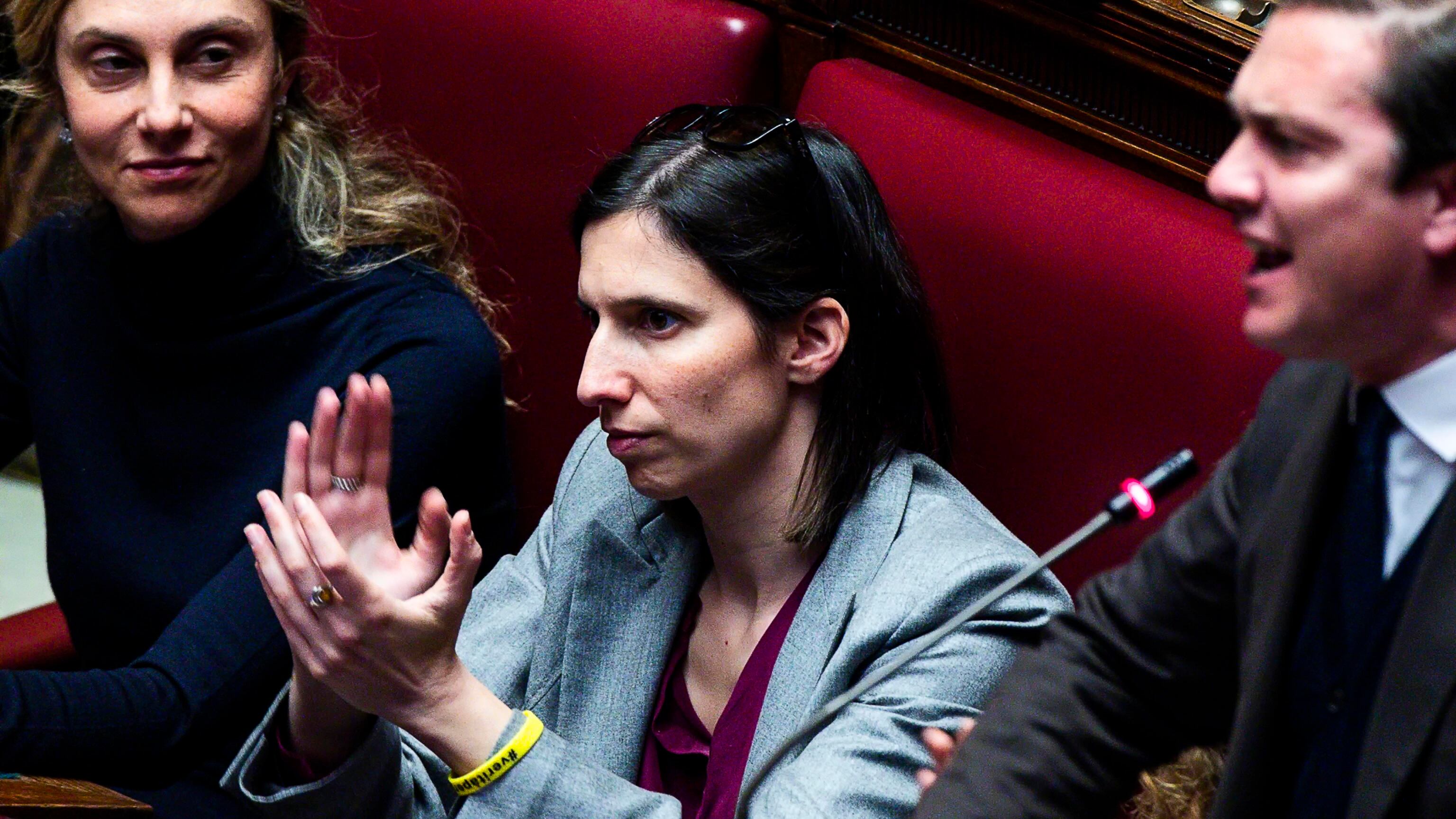 "Alla Camera solo 25 con lei". Schlein non controlla i parlamentari