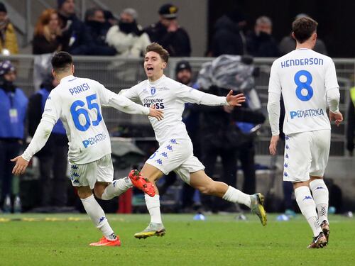 L'Inter (in dieci) perde in casa con l'Empoli: decide un gol del ventenne Baldanzi