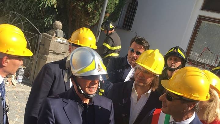 L'agenda di governo: flat tax, "nuova lira" e chiusura di Equitalia